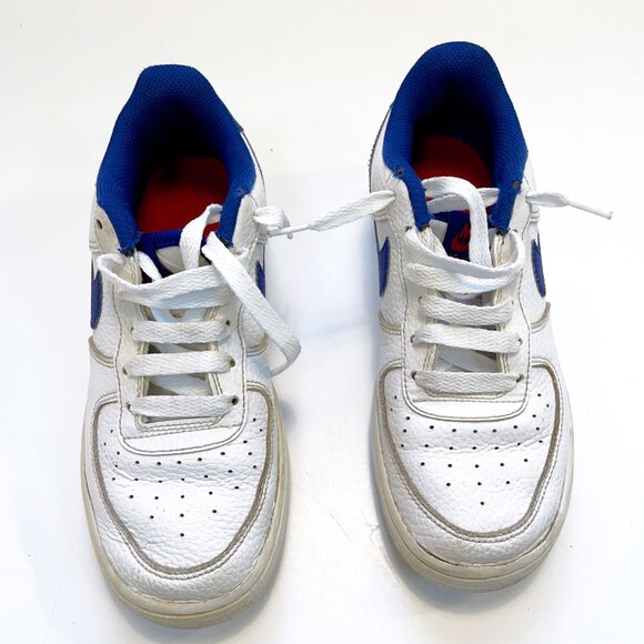 Nike Kids Air Force One, Size 4 - Picture 4 of 8